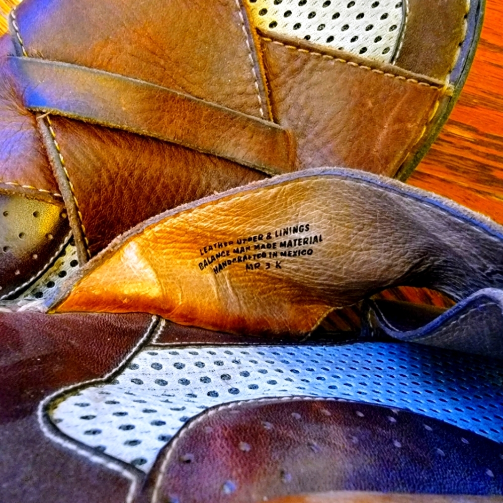 Men's Born brown leather sandals size 12